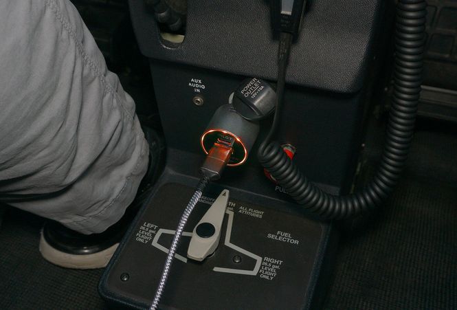 Hovedbilde Design4Pilots Co Charger